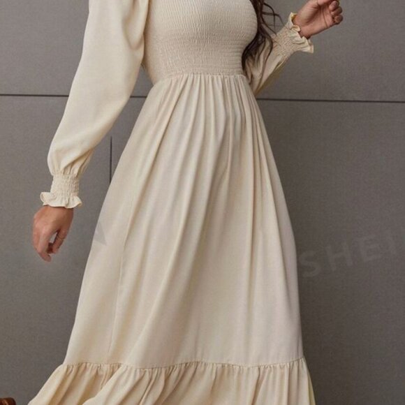 New Ruffle Hem Dress - Picture 3 of 4